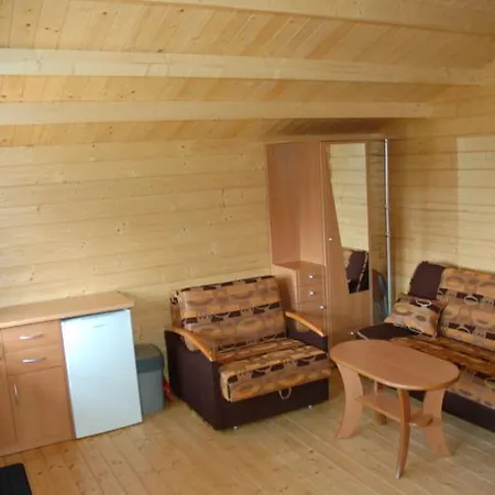 Domkiwjastrzebiej Lodge